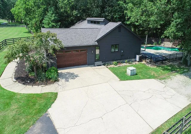 5th image of 2713 Christopher Dr, Batavia, OH 45103 | MLS# 1887597