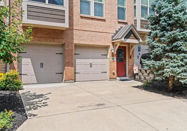 3rd image of 951 Volterra Ln, Cincinnati, OH 45206 | MLS# 1887563