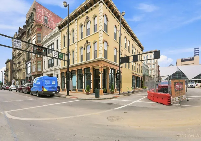 1st image of 411 Plum St #203, Cincinnati, OH 45202 | MLS# 1887629