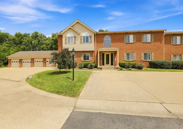 3rd image of 5654 Bridgetown Rd, Cincinnati, OH 45248