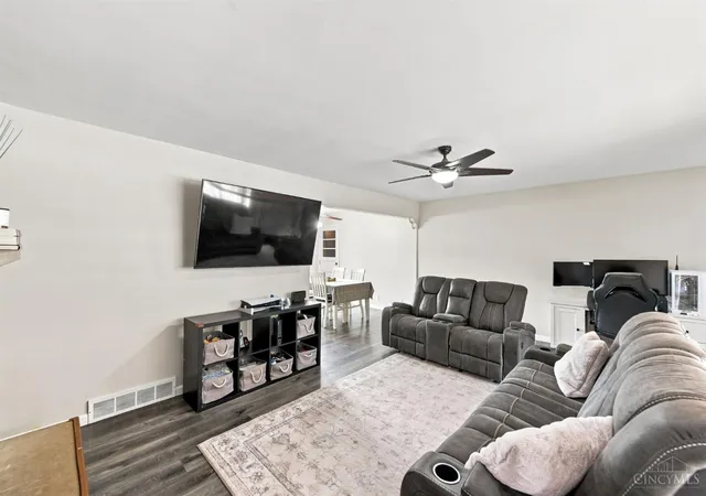 5th image of 605 Jackson Ln, Middletown, OH 45044 | MLS# 1887621
