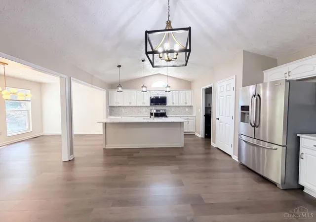 2nd image of 9212 Cedar Gate Dr, Deerfield Twp., OH 45140 | MLS# 1886387
