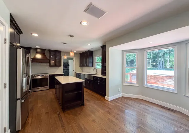 2nd image of 12169 Village Woods Dr, Sharonville, OH 45241 | MLS# 1886820