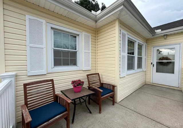 3rd image of 11560 Walnut St, Springdale, OH 45246 | MLS# 1885162