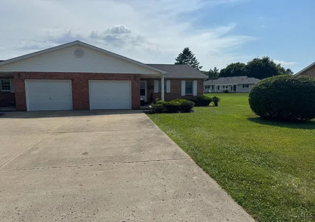 2nd image of 112 Erin Ct #A, Hillsboro, OH 45133 | MLS# 1887698