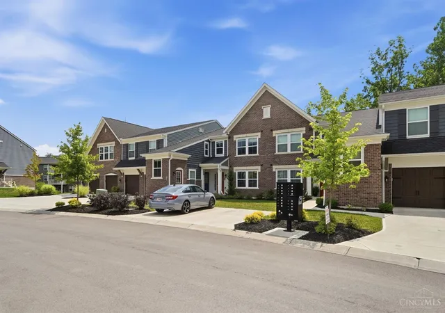 Photo 3 of Condo for sale at 653 Tradition Ridge, Cincinnati, OH 45245 | MLS# 1883135 | Listing updated on 2026-07-26