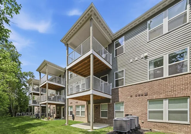 2nd image of 653 Tradition Ridge, Cincinnati, OH 45245