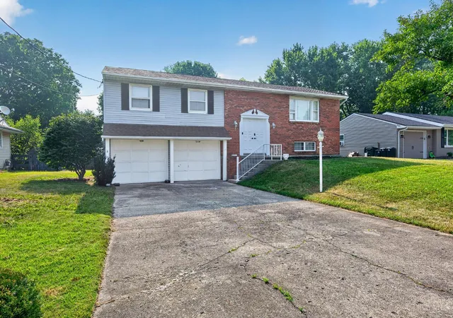 2nd image of 414 Holland Dr, Trenton, OH 45067 | MLS# 1887714