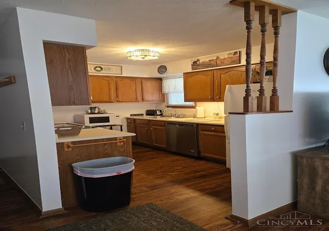 3rd image of 1145 Northview Dr, Hillsboro, OH 45133
