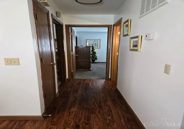 5th image of 1145 Northview Dr, Hillsboro, OH 45133