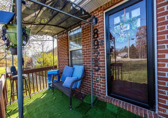Photo 3 of Sale Pending at 8925 Pippin Rd, Cincinnati, OH 45251 | MLS# 1887733 | Listing updated on 2026-08-31