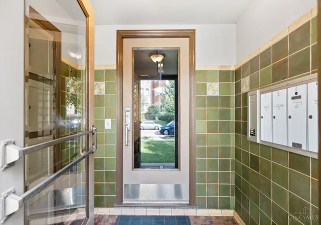 4th image of 3420 Shaw Ave, Cincinnati, OH 45208