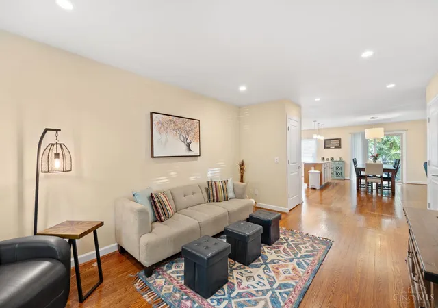 5th image of 3420 Shaw Ave, Cincinnati, OH 45208