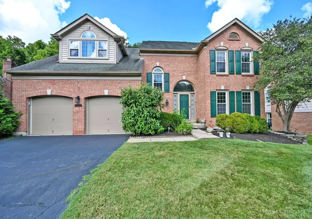 Photo 1 of Single family home for sale at 6889 Maddux Dr, Cincinnati, OH 45230 | MLS# 1887763 | Listing updated on 2026-08-28
