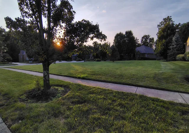 3rd image of Red Hawk Ct, Maineville, OH 45039 | MLS# 1887731