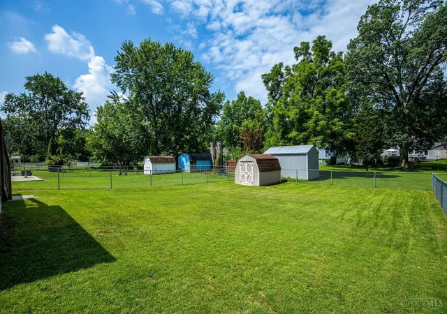 3rd image of 6943 Rob Vern Dr, North College Hill, OH 45239 | MLS# 1887784