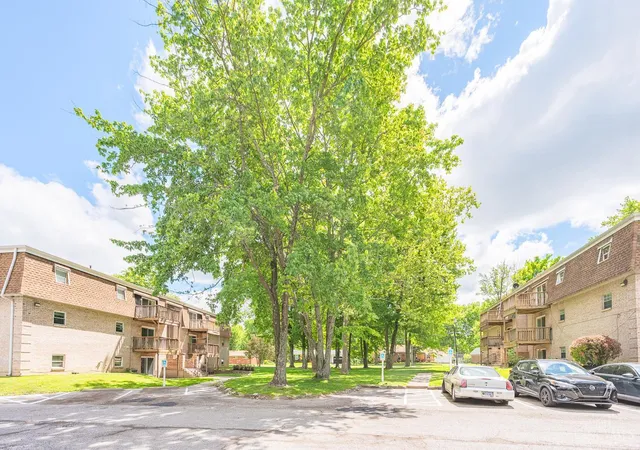 Listing Photo 5 - Condo for sale in building located at 3935 Wilma Ct, Cincinnati, OH 45245
