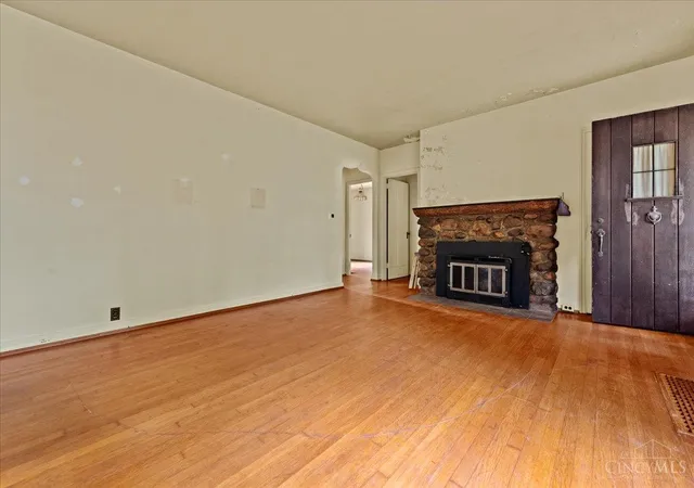 Photo 3 of Sale Pending at 615 Myrtle Ave, Terrace Park, OH 45174 | MLS# 1887822 | Listing updated on 2026-08-28