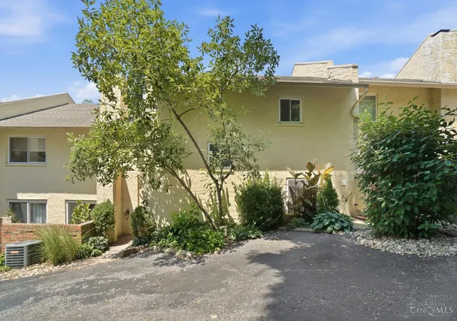 1st image of 2111 Sutton Ave #G, Cincinnati, OH 45230 | MLS# 1879726