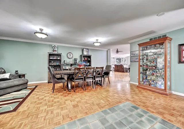 3rd image of 6427 Visitation Dr, Cincinnati, OH 45248 | MLS# 1883427