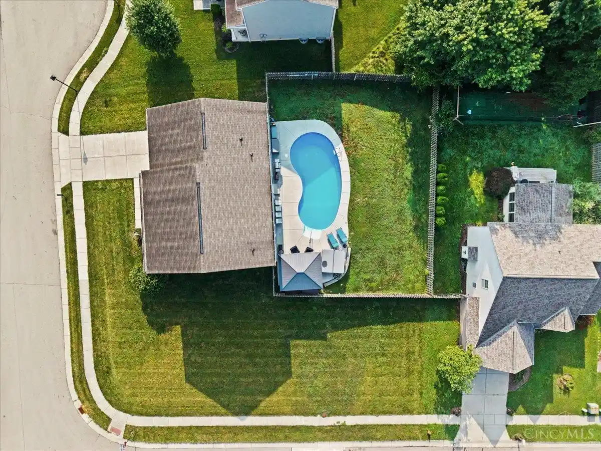 Single family home for sale at 713 Mary Ln Ext, South Lebanon, OH 45065 | MLS# 1887154