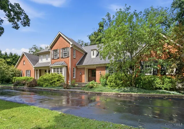 Photo 1 of Single family home for sale at 8100 Chinquapin Ln, Cincinnati, OH 45243 | MLS# 1887875 | Listing updated on 2026-07-22