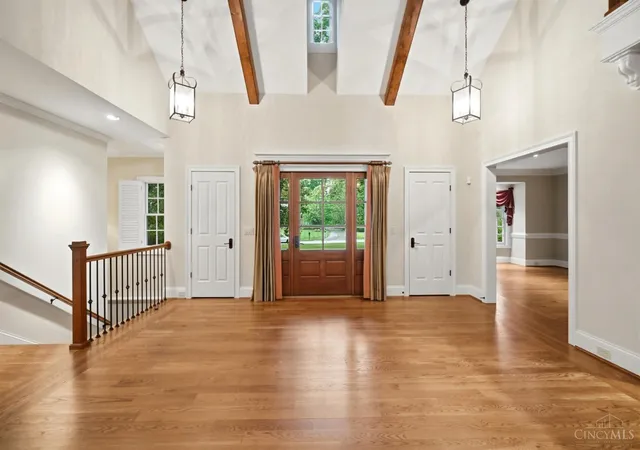 Photo 4 of Single family home for sale at 8100 Chinquapin Ln, Cincinnati, OH 45243 | MLS# 1887875 | Listing updated on 2026-07-22