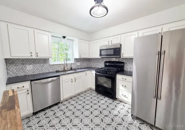 Photo 2 of Single family home for sale at 1004 Marcie Ln, Miami Twp, OH 45150 | MLS# 1887820 | Listing updated on 2026-09-25
