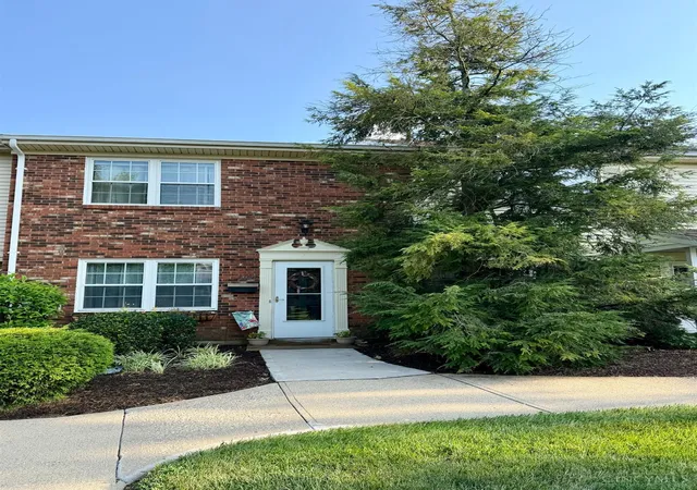 2nd image of 3400 Amberway Ct, Cincinnati, OH 45251 | MLS# 1887855