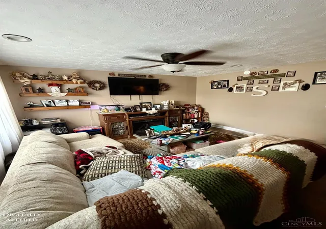 3rd image of 3400 Amberway Ct, Cincinnati, OH 45251 | MLS# 1887855