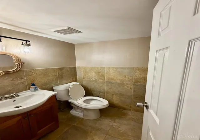 5th image of 3400 Amberway Ct, Cincinnati, OH 45251 | MLS# 1887855