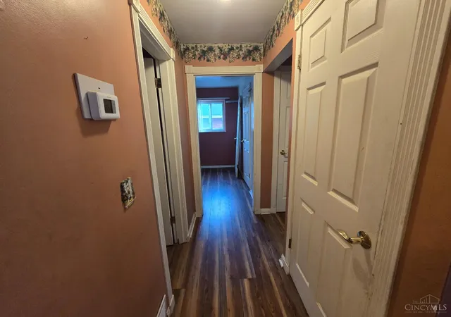 Photo 4 of Sale Pending at 7069 Bluecrest Dr, Cincinnati, OH 45230 | MLS# 1887868 | Listing updated on 2026-08-07