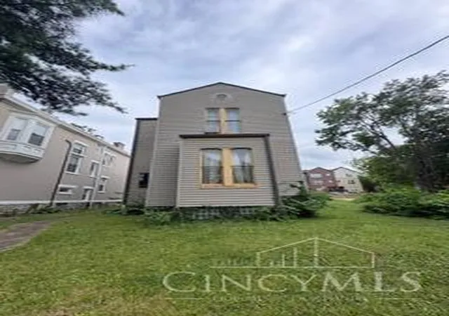 4th image of 663 June St, Cincinnati, OH 45206 | MLS# 1887709