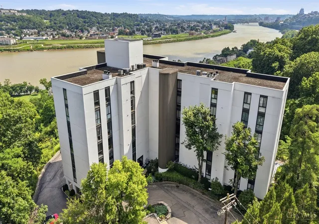 1st image of 415 Bond Pl #4C, Cincinnati, OH 45206 | MLS# 1887897