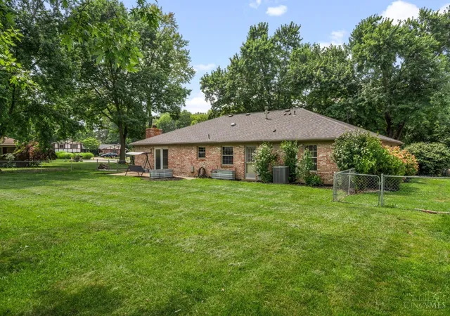 5th image of 9732 Stagecoach Dr S, Centerville, OH 45458 | MLS# 1887718