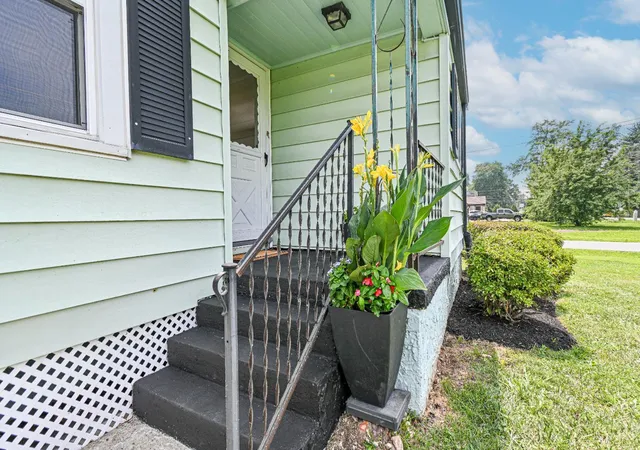 Photo 3 of Single family home for sale at 4232 Mt Carmel Tobasco Rd, Cincinnati, OH 45255 | MLS# 1887782 | Listing updated on 2026-10-01