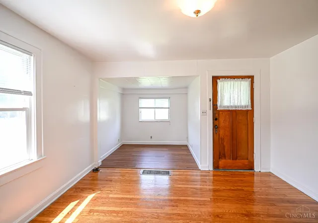 Photo 3 of Single family home for sale at 4232 Mt Carmel Tobasco Rd, Cincinnati, OH 45255 | MLS# 1887782 | Listing updated on 2026-10-01