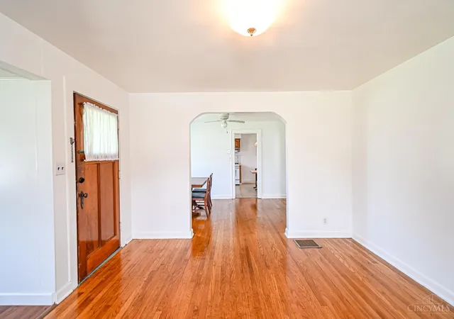 Photo 4 of Single family home for sale at 4232 Mt Carmel Tobasco Rd, Cincinnati, OH 45255 | MLS# 1887782 | Listing updated on 2026-10-01