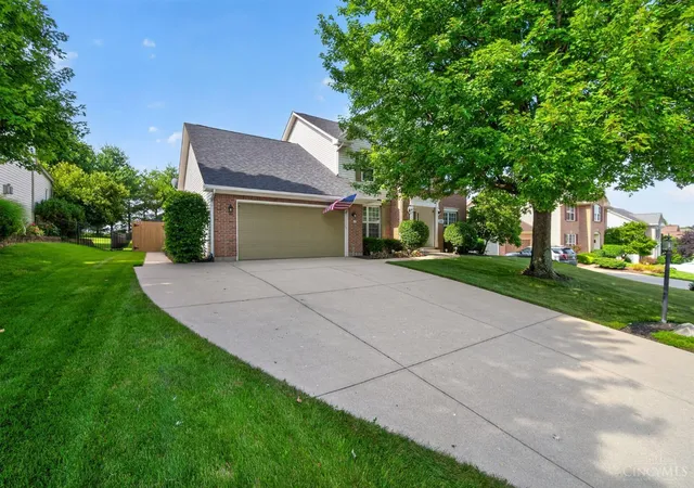 2nd image of 205 Steeplechase Dr, Springboro, OH 45066 | MLS# 1887919