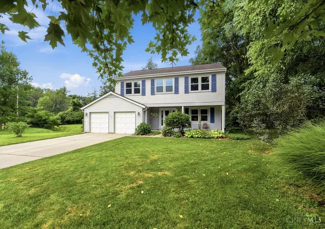 2nd image of 9233 Meadow Dr, Maineville, OH 45039 | MLS# 1887450