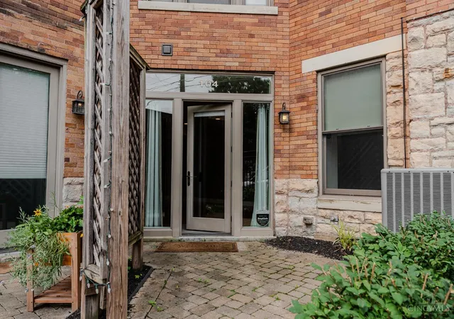 3rd image of 2356 Park Avenue #104, Cincinnati, OH 45206 | MLS# 1887924