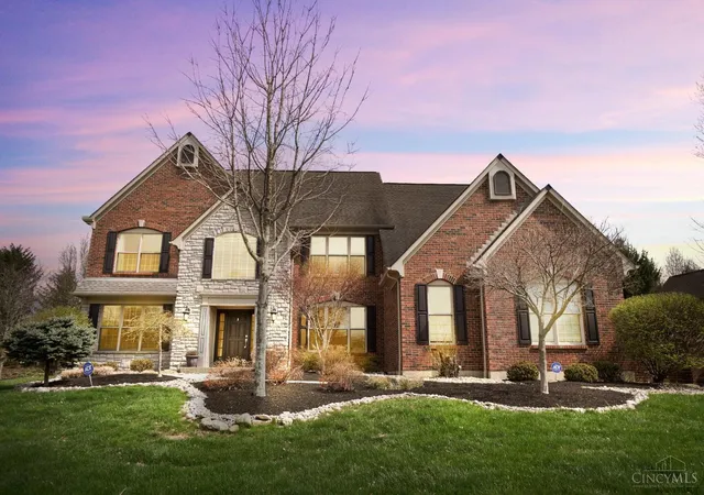 2nd image of 858 River Forest Dr, Maineville, OH 45039 | MLS# 1885798