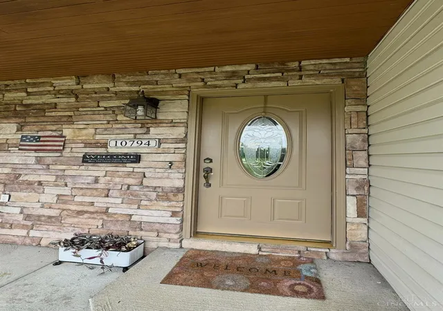 2nd image of 10794 Collins Riley Rd, Blanchester, OH 45107 | MLS# 1887942