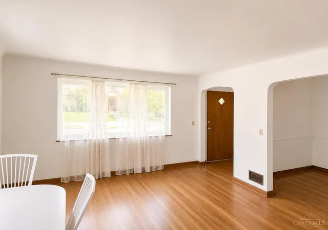 3rd image of 4107 W 8Th, Cincinnati, OH 45205 | MLS# 1887928
