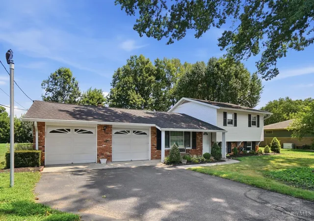 3rd image of 10324 Short Rd, Harrison, OH 45030 | MLS# 1887938