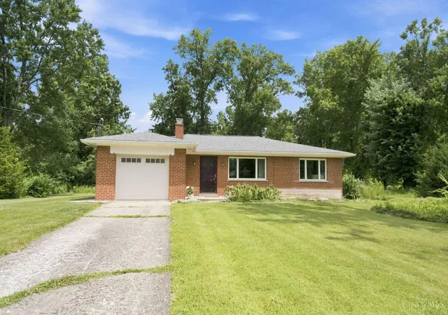2nd image of 4246 Crestview Dr, Loveland, OH 45140 | MLS# 1884347