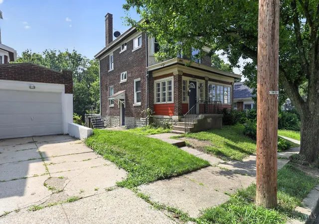 3rd image of 2654 Cora Ave, Cincinnati, OH 45211 | MLS# 1887935