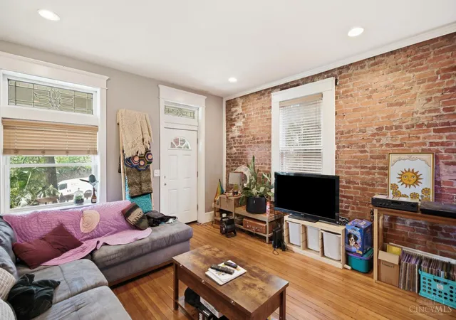 3rd image of 1701 Sherman Ave, Cincinnati, OH 45212 | MLS# 1888032