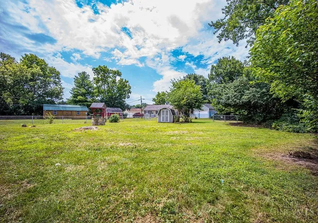 Photo 3 of Sale Pending at 105 Gwen Ln, Trenton, OH 45067 | MLS# 1888047 | Listing updated on 2026-08-24