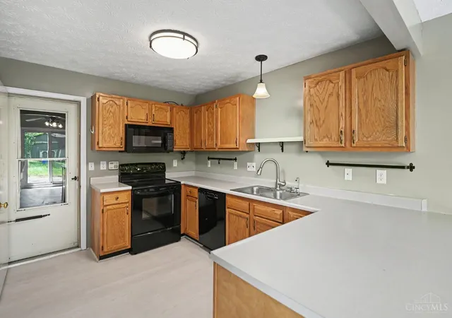 5th image of 289 Elk Creek Dr, Trenton, OH 45067 | MLS# 1884616